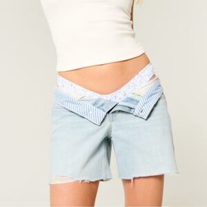 Hollister Low Rise Baggy Fit Denim Light Blue Wash Distressed Striped Waist 10